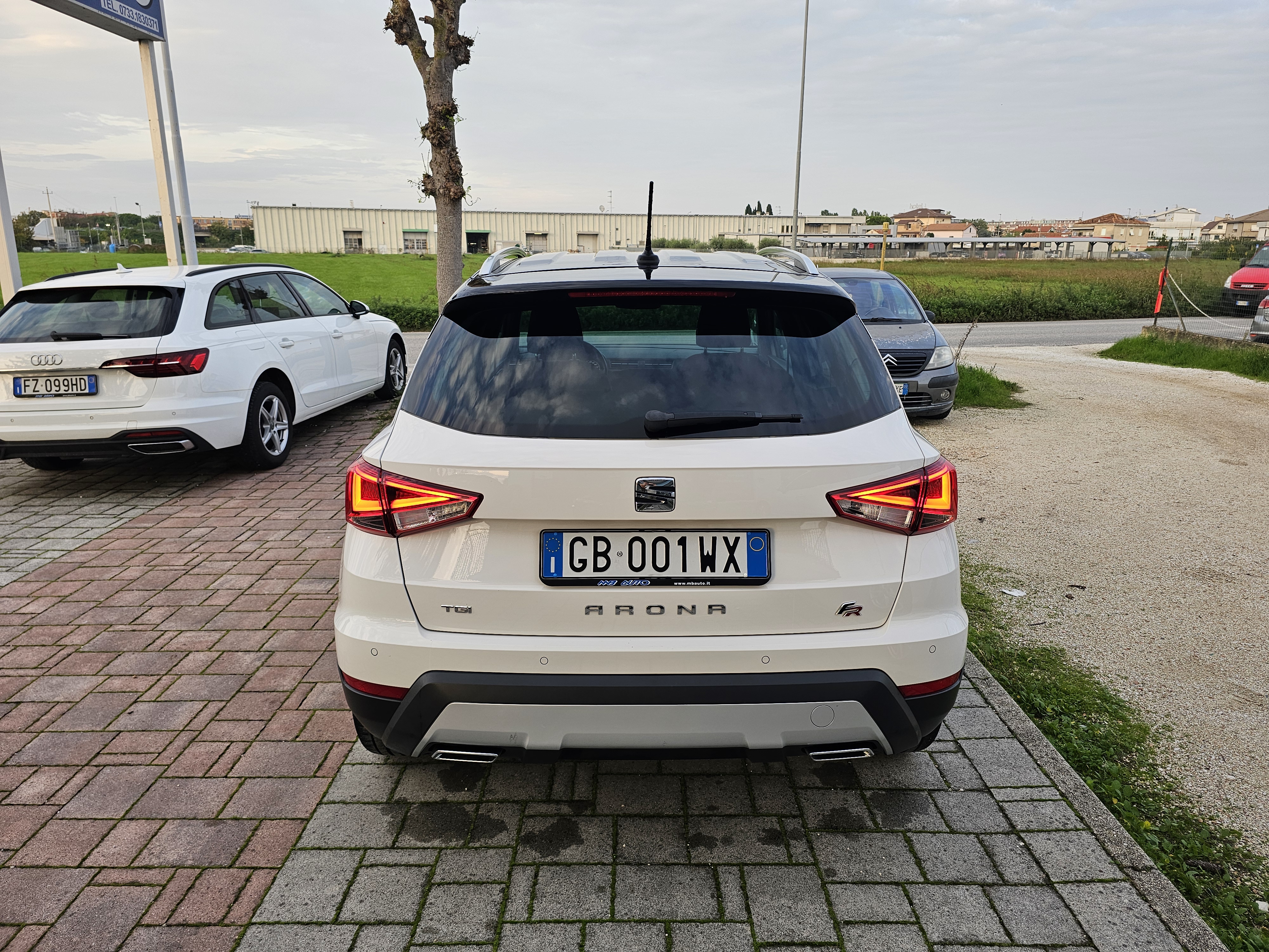 Seat <span>Arona FR 