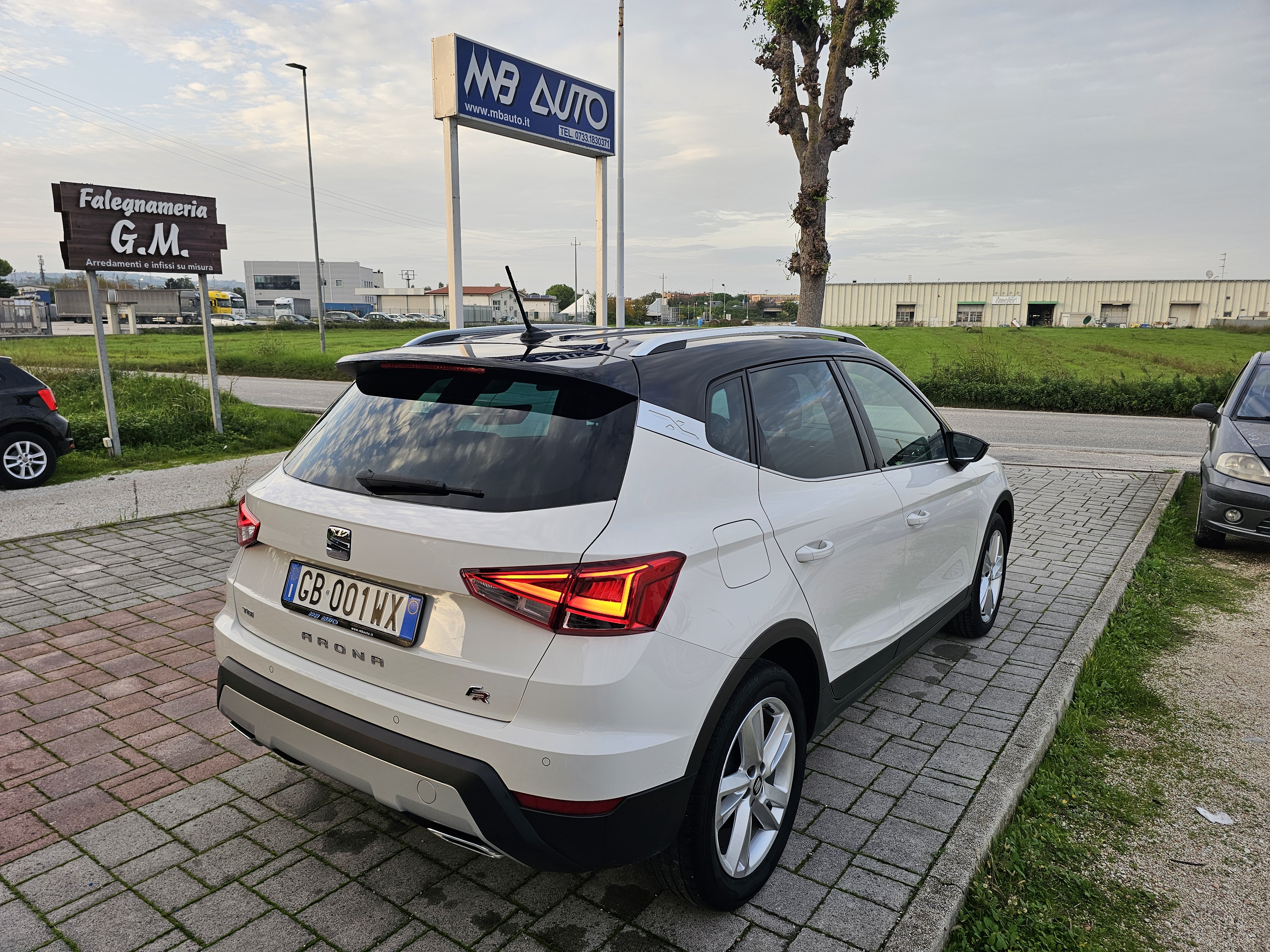 Seat <span>Arona FR 