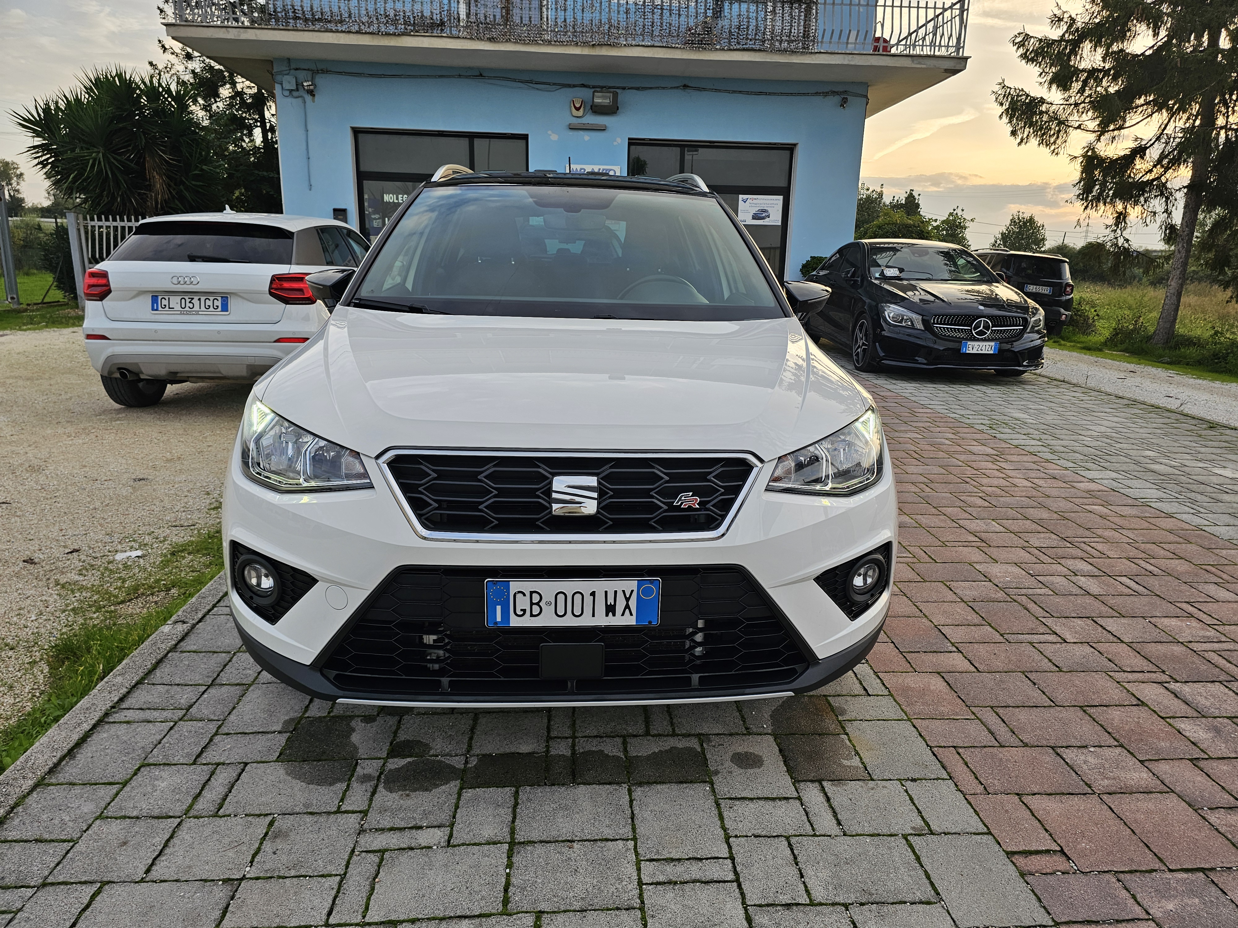 Seat <span>Arona FR 