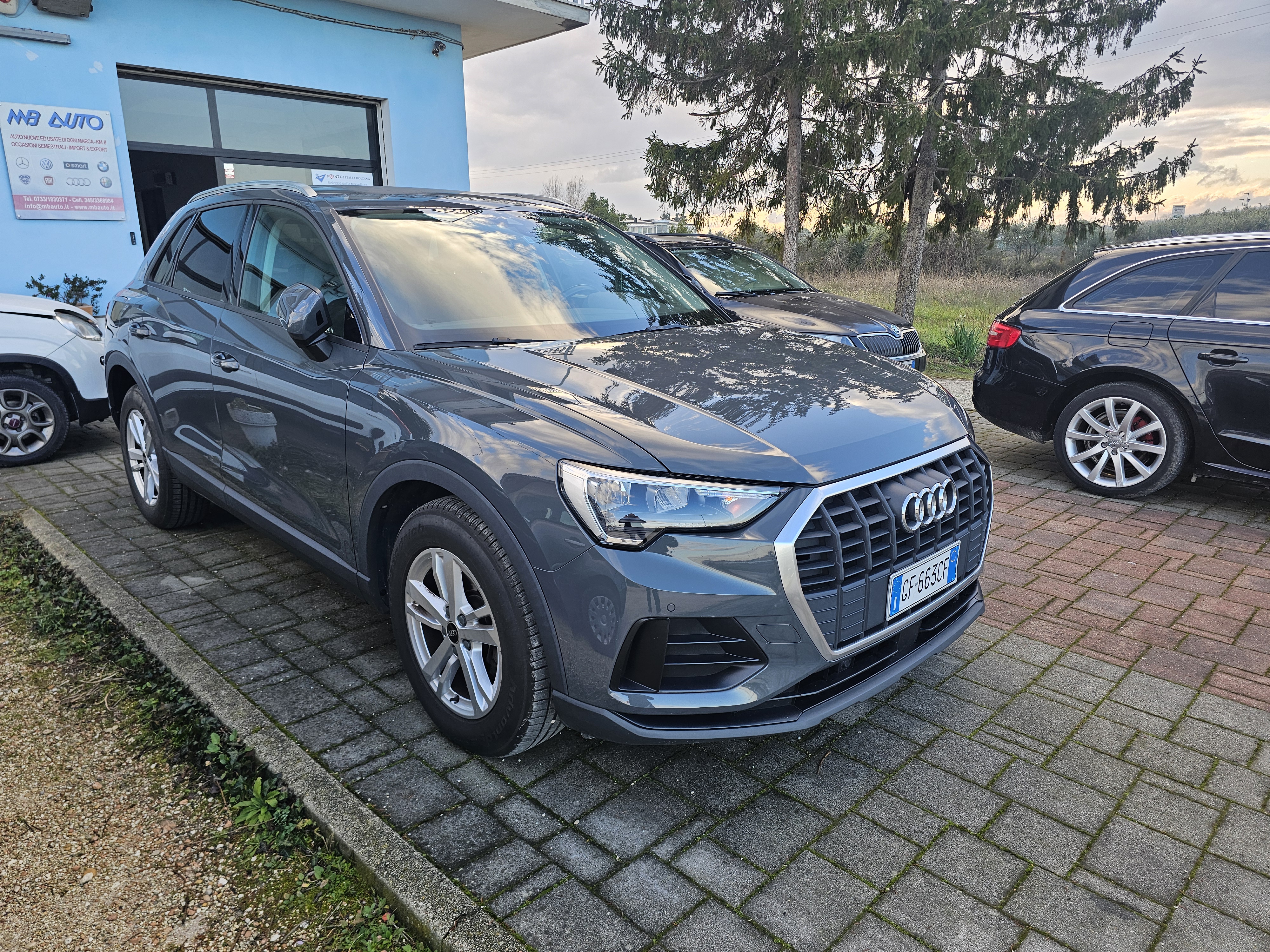 Audi <span>Q3 BUSINESS  