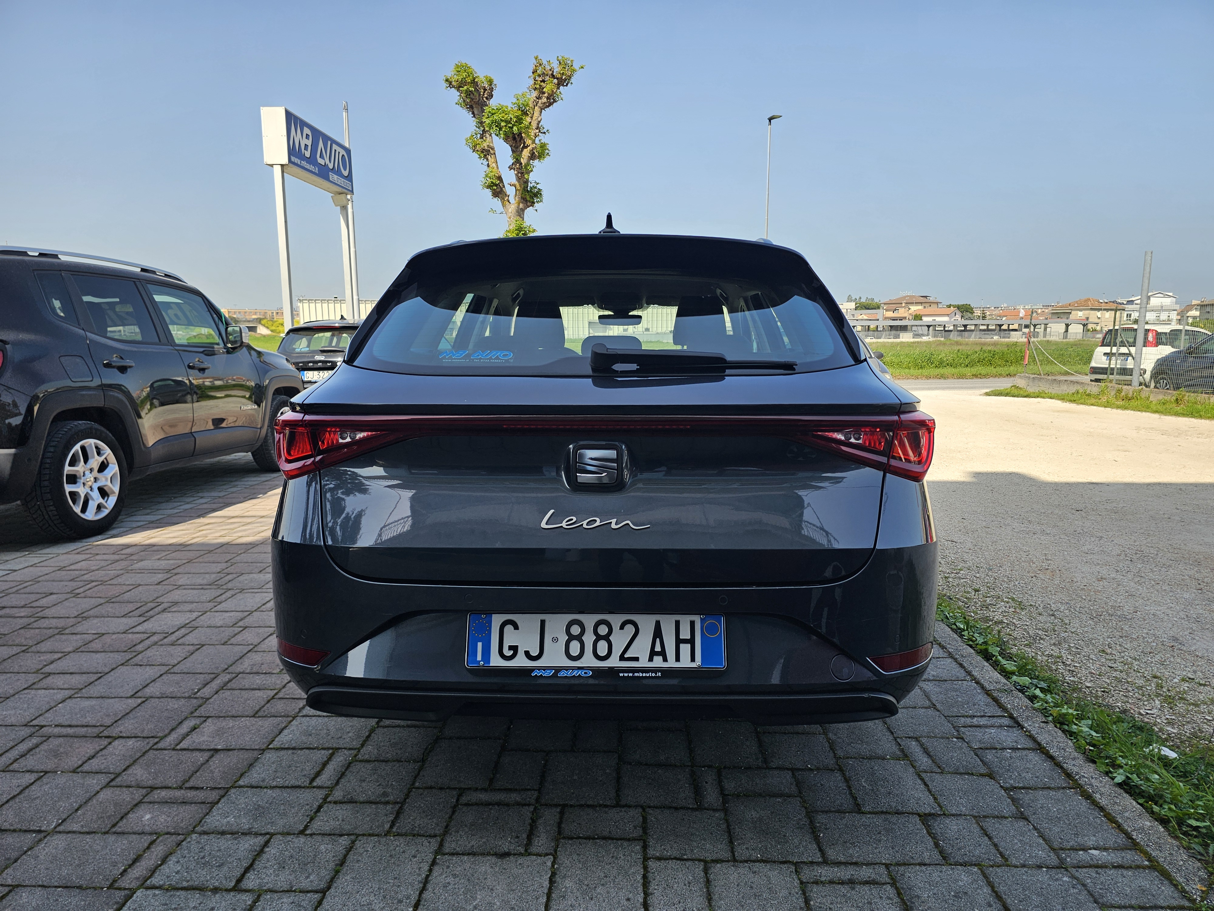 Seat <span>Leon BUSINESS 