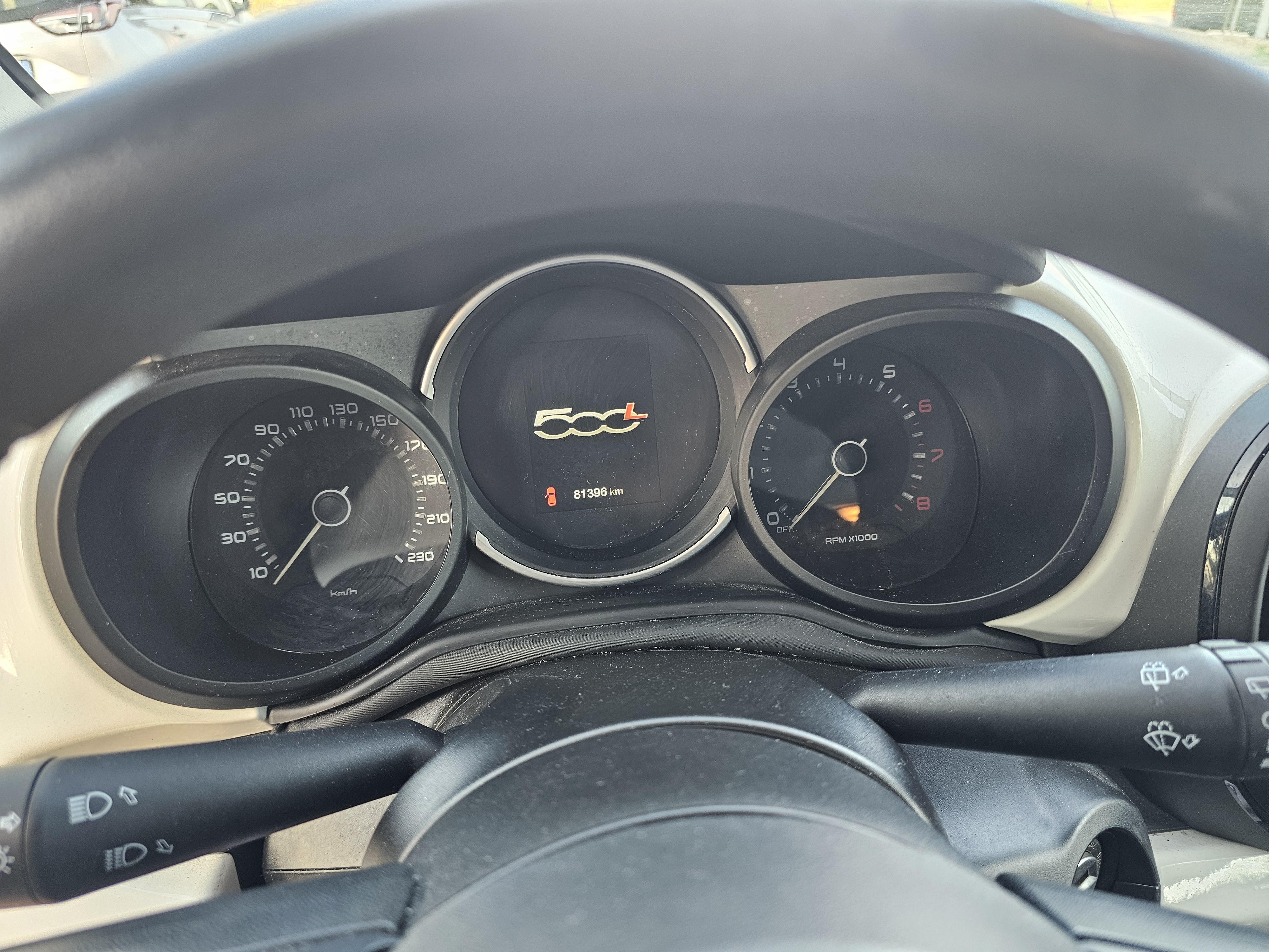 Fiat <span>500L MIRROR 